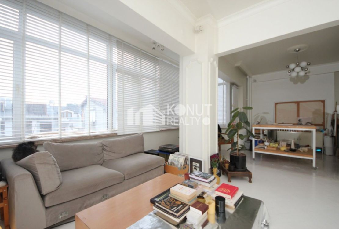 Cihangir Merkezde, Geniş 2+1, 140m² Satılık Daire