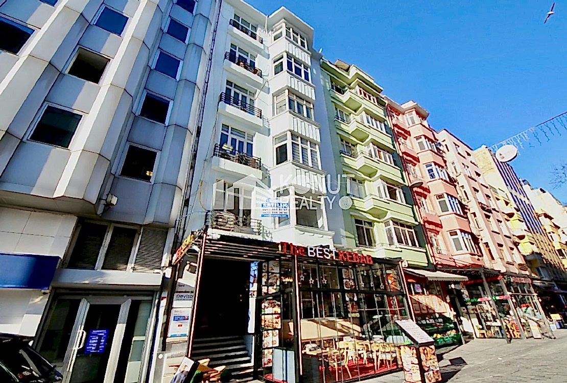 Taksim Meydana 10 Metre, 150m2 Kelepir Ofis - Konut