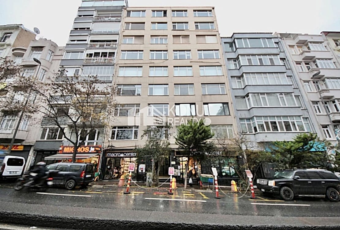 Gümüşsuyu Caddede 2 Tapulu, 400 m², Satılık Ofis