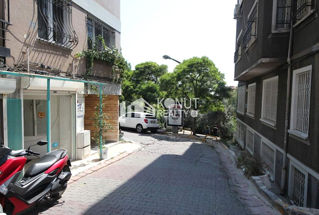 Fındıklı Bolahenk Sokak'ta Kiralık Dükkan